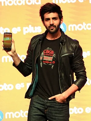 New Delhi: Actor Kartik Aaryan at the launch of Motorola Moto E5 Plus smartphone, in New Delhi on July 10, 2018. (Photo: Amlan Paliwal/IANS)