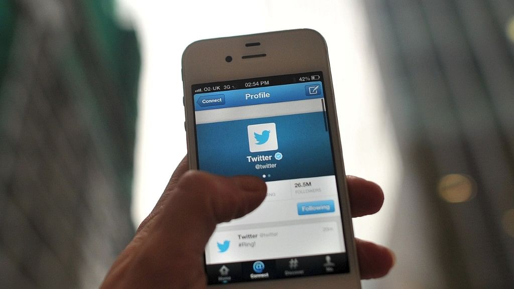 Twitter may block account for abusive chats during live broadcasts  