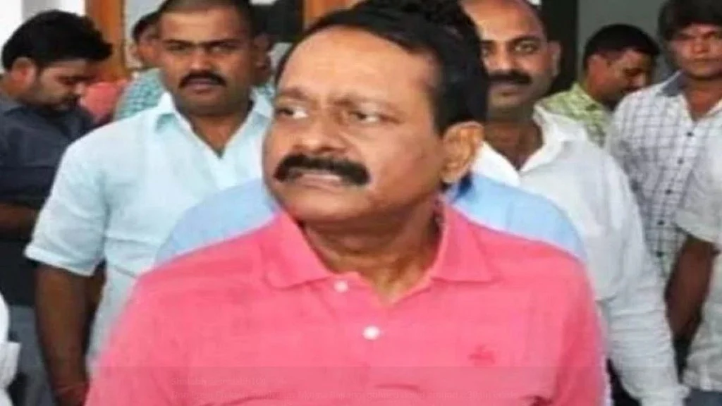 Munna Bajrangi was to be produced in the court on Monday in connection with the murder of a BJP lawmaker.