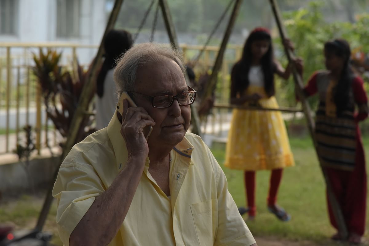 ‘Shonar Pahar’ is what happens when a 70-year-old and a 7-year-old discover the millennial world together.