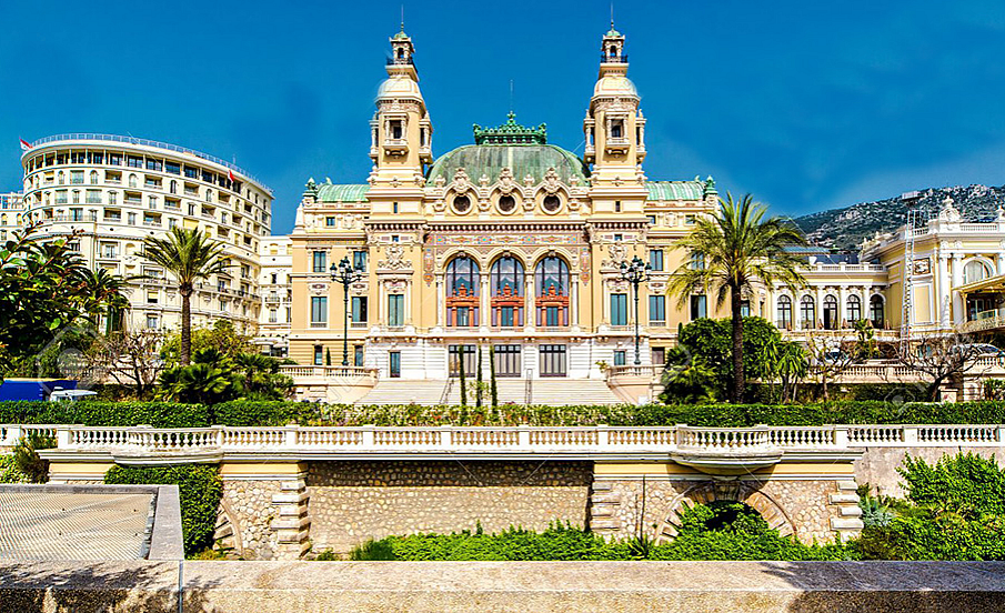The traditional wedding ceremony took place at the Opera House.&nbsp;