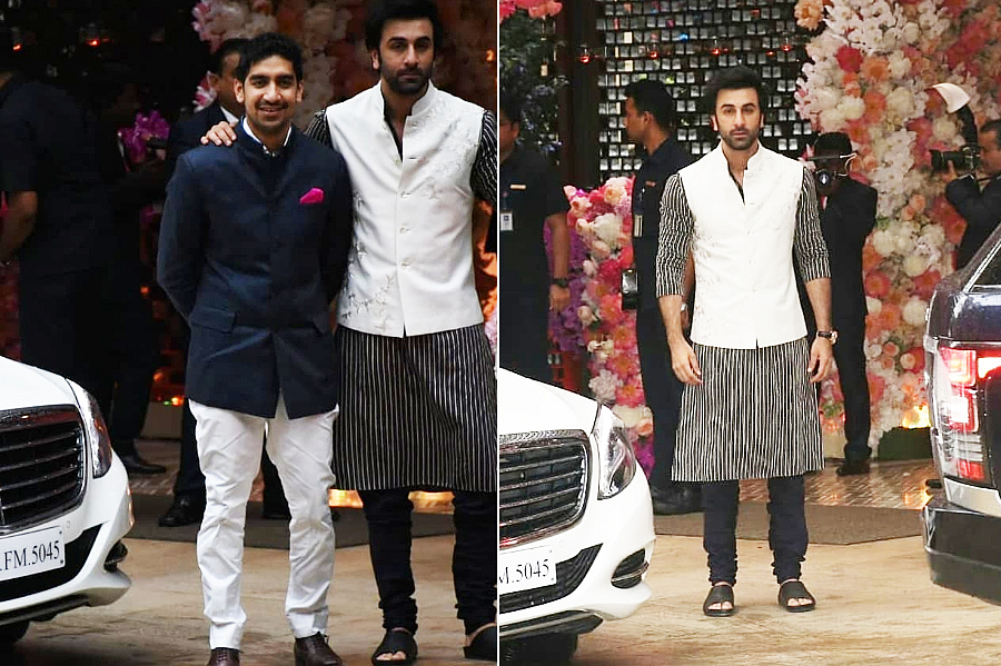 Ayan Mukerji and Ranbir Kapoor too dropped by for the <i>mehendi, </i>after all the two and Akash are football buddies!&nbsp;