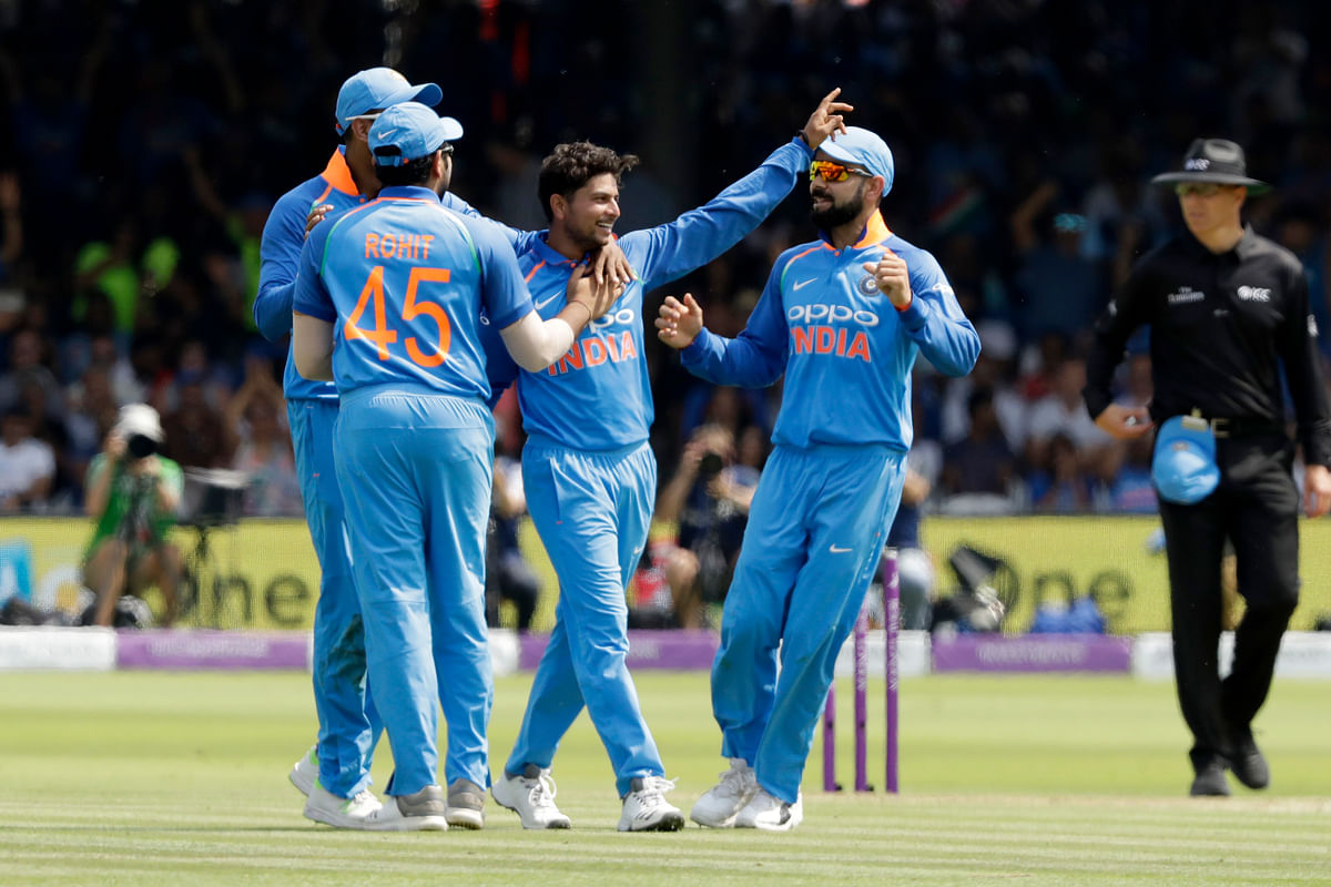 After posting a total of 322/7, England bowled India out for 236 in the second ODI at Lord’s.