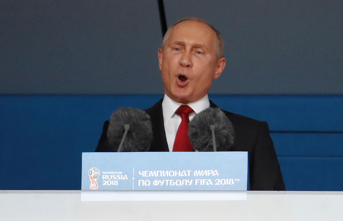 Vladimir Putin congratulated Russia’s World Cup team for their win over Spain in a phone call to the manager.