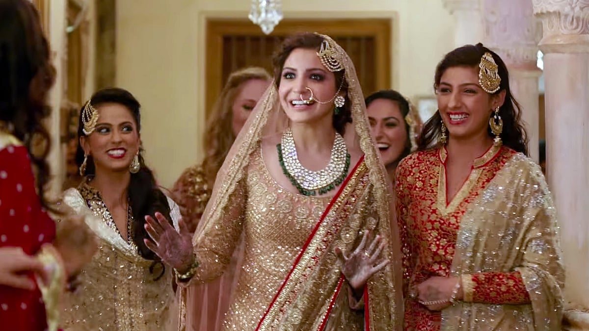 Anushka Sharma’s iconic <i>lehenga</i> during the song, <i>Channa Mere Ya</i> was designed by Manish Malhotra.&nbsp;