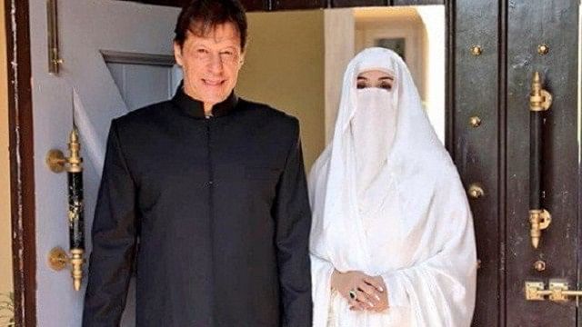 Pak PM Imran Khan with his wife Bushra Khan.&nbsp;