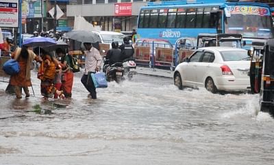 Kozhikode: A view of flooded streets of Kozhikode of Kerala after heavy rains lashed the city on Aug 14, 2018. For a second successive day, heavy rains lashed Kerala