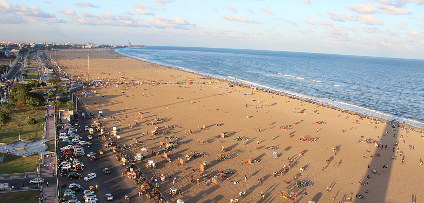 A thick blanket of white foam is seen for about 2 km along Srinivasapuram and Pattinapakkam coasts. Representative image only.