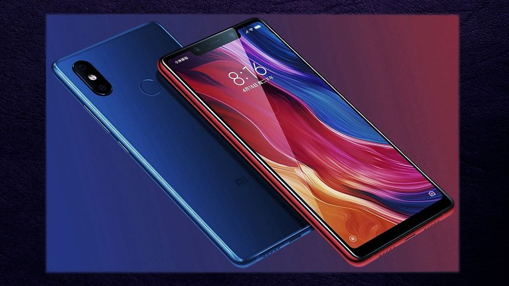 The Xiaomi Mi 8 comes with a OLED display