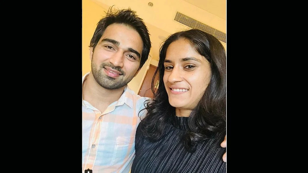 Vinesh Phogat got engaged to her long-time boyfriend Somvir Rathi outside the Delhi airport on 25 August. 