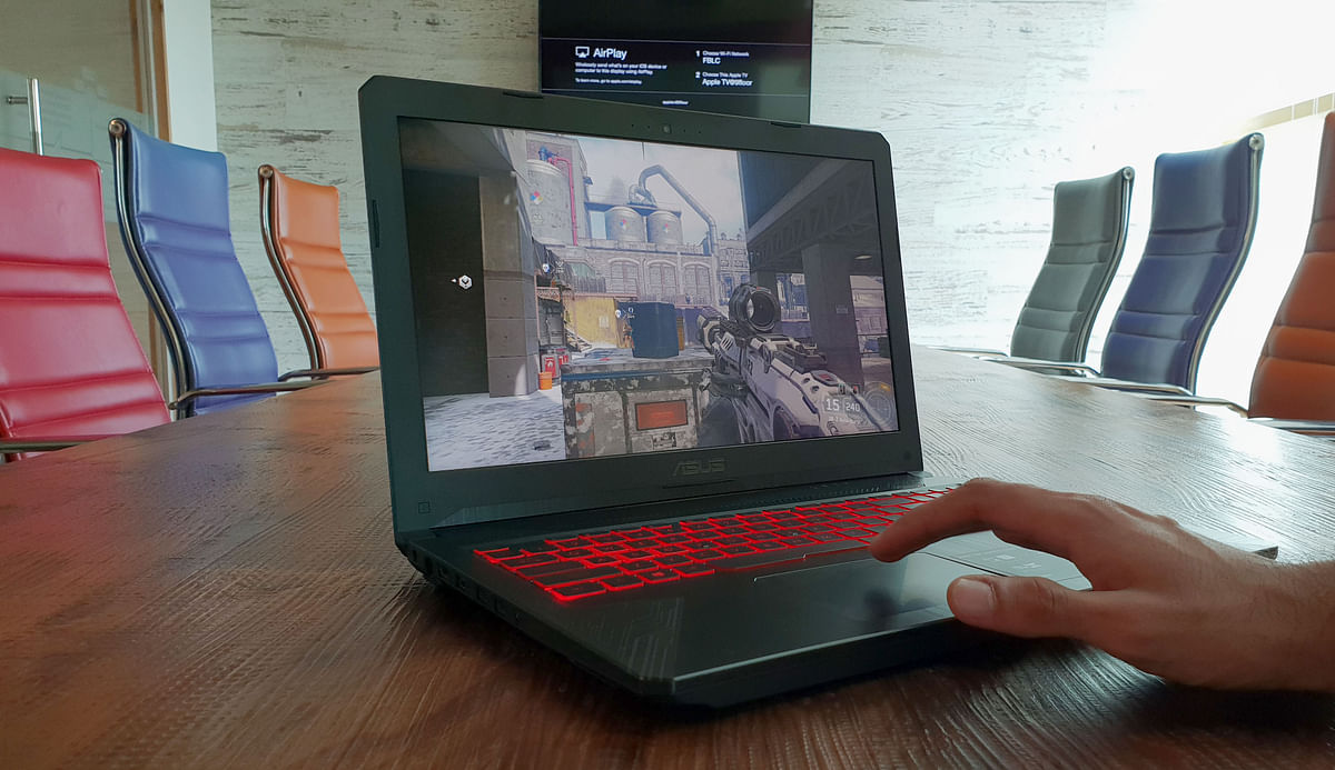 Asus TUF FX504 gaming laptop review. Affordable gaming laptop with decent specs. 