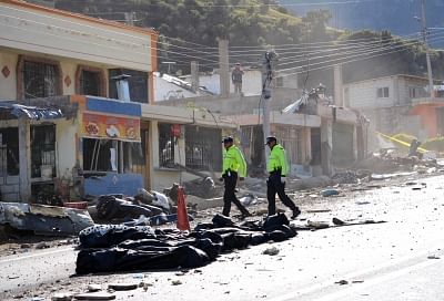 22 killed in bus crash in Ecuador