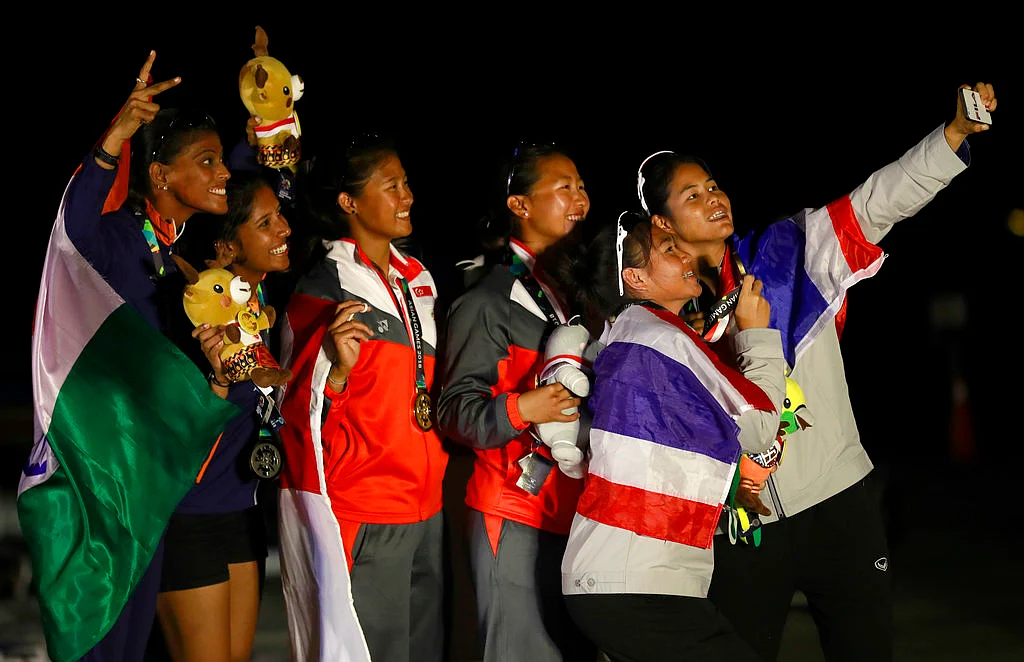 From left to right silver medalist Gautham Varsha and Shervegar Sweta of India, gold medalist Lim Min Kimberly and Low Rui Qi Cecilia of Singapore and bronze medalist Waiwai Nichpa and Klahan Kamonchanok of Thailand.