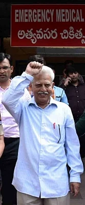 Secunderabad: Maoist ideologue Varavara Rao being taken away by Maharashtra Police for his alleged involvement in a plot to assassinate Prime Minister Narendra Modi after his medical chekup at Gandhi Hospital, in Secunderabad, on Aug 28, 2018. A police team from Pune arrested the revolutionary writer after searching his house and the houses of his family members and friends including a journalist. (Photo: IANS)