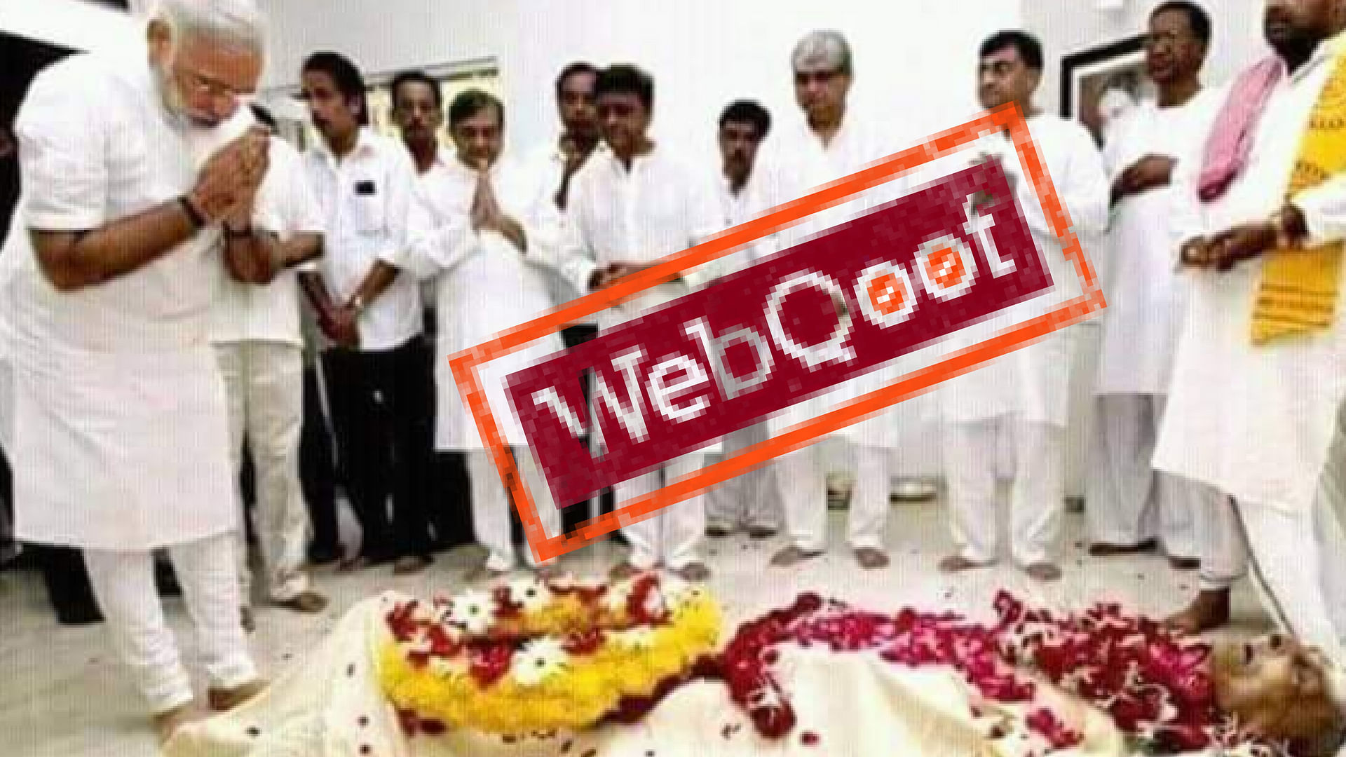 Photo of Prime Minister Modi paying homage to Atal Bihari Vajpayee is fake.&nbsp;