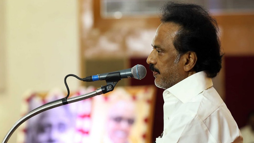 An all party meeting led by the DMK demanded the immediate release of detained former Jammu and Kashmir Chief Ministers Mehbooba Mufti and Omar Abdullah, and others.