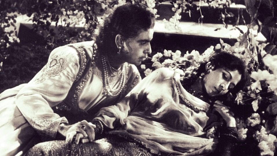 Madhubala in a song sequence from the film <i>Mughal-e-Azam</i>, which was shot in Mumbai’s Mohan Studio.&nbsp;