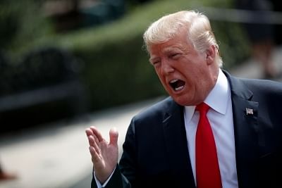WASHINGTON, Aug. 17, 2018 (Xinhua) -- U.S. President Donald Trump speaks to reporters before leaving the White House in Washington D.C., the United States, Aug. 17, 2018. U.S. President Donald Trump on Friday defended his former campaign chairman, Paul Manafort, as a "good person", as a jury at a Virginia federal court entered the second day of deliberations in Manafort