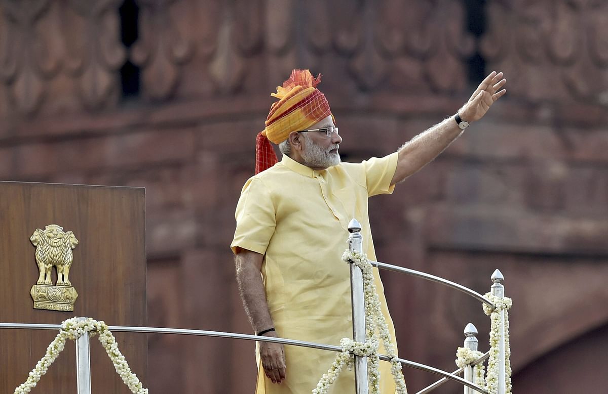 PM Narendra Modi Sports a Saffron Turban on India’s 72nd Independence Day