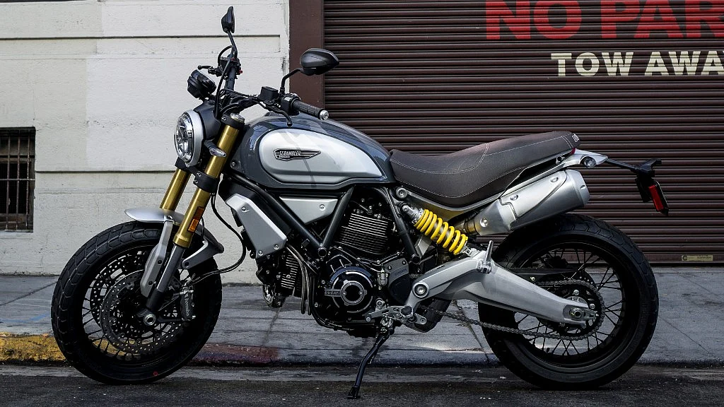 The Ducati Scrambler 1100 Special gets additional chrome and spoked wheels, with brushed aluminium finish on the swing arm. 