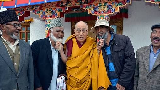 The Dalai Lama with the members of Zanskar’s Muslim community.&nbsp;