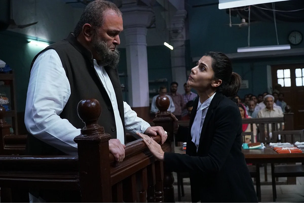 Rishi Kapoor and Taapsee Pannu in a still from <i>Mulk</i>.
