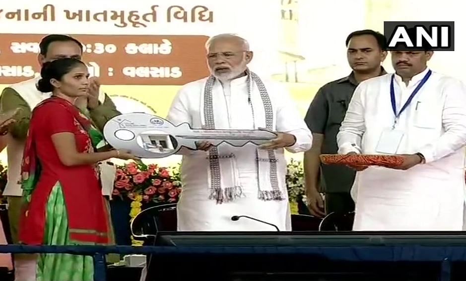 PM Modi is on a day-long visit to Gujarat to inaugurate a number of projects. 