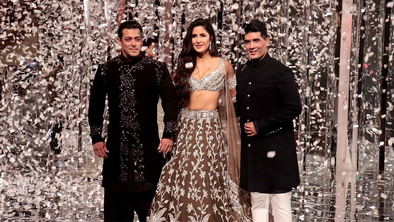 Ganesh Chaturthi Special: Bollywood's most iconic lehengas that stole  hearts | Times of India