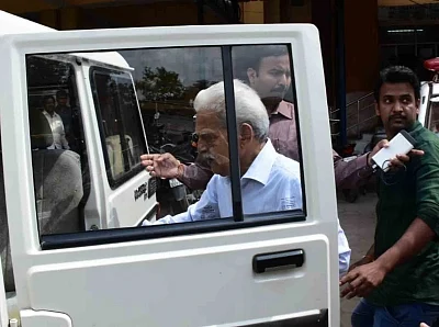 Secunderabad: Maoist ideologue Varavara Rao being taken away by Maharashtra Police for his alleged involvement in a plot to assassinate Prime Minister Narendra Modi after his medical chekup at Gandhi Hospital, in Secunderabad, on Aug 28, 2018. A police team from Pune arrested the revolutionary writer after searching his house and the houses of his family members and friends including a journalist. (Photo: IANS)