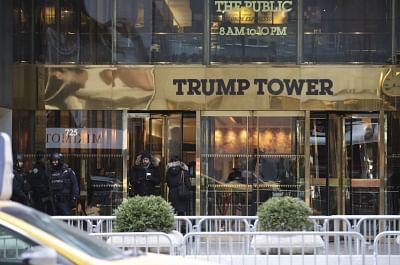 The US state of Illinois has filed a lawsuit against the Trump Tower in Chicago, alleging that it was releasing millions of gallons of water into the Chicago River without assessing its impact on pollution. (Xinhua/Wang Ying/IANS)