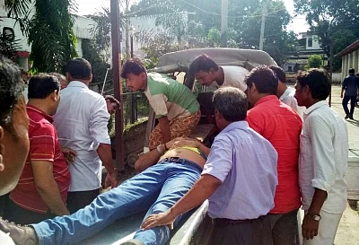 Sitamarhi: The body of jailed gangster Santosh Jha, sentenced to life imprisonment for killing two engineers, was shot dead in the premises of a court in Bihar’s Sitamarhi district on Aug 28, 2018. Jha, lodged in Sitamarhi Jail, was a Maoist-turned-gangster. He was wanted in over 40 criminal cases and was arrested in Kolkata in 2014. (Photo: IANS)