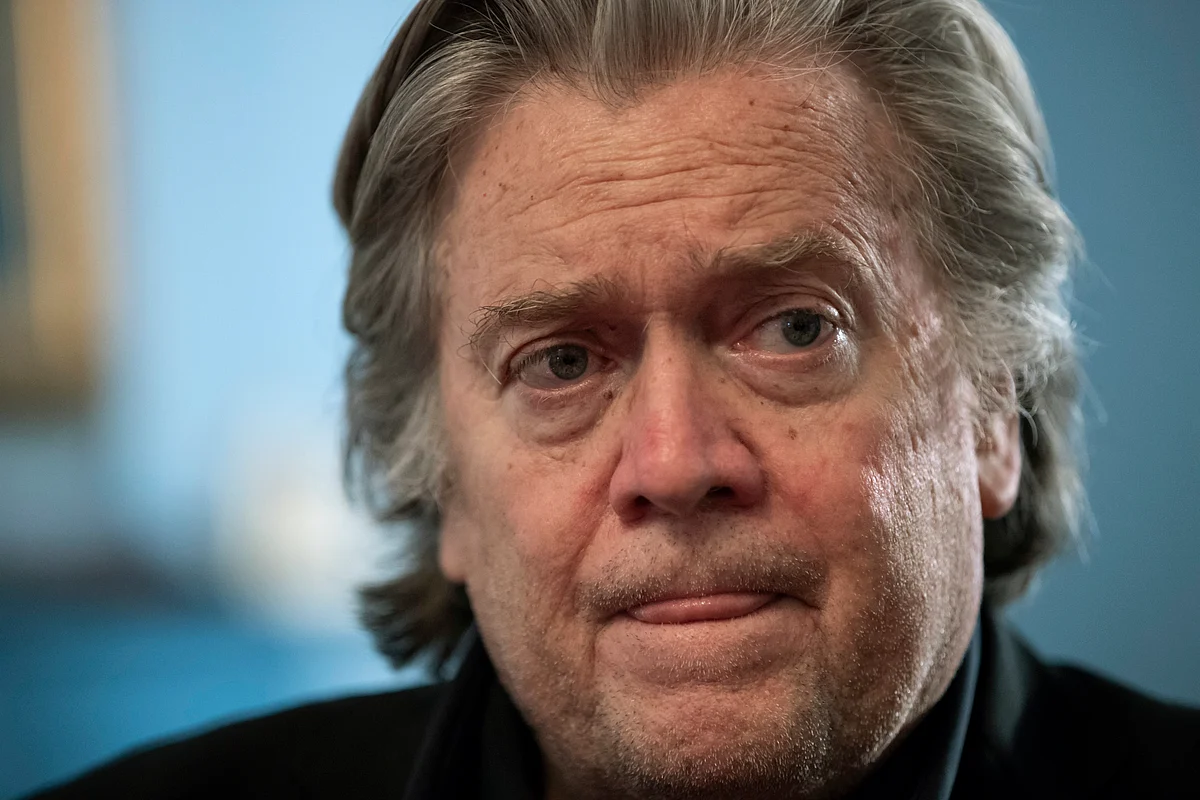 Steve Bannon. 