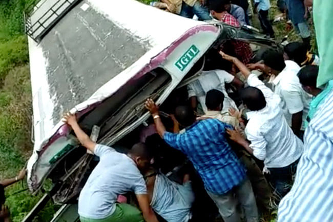 According to reports, the bus fell into a valley after the brakes failed. Survivors have been rushed to hospital.