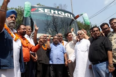 New Delhi: Confederation Of All India Traders (CAIT) Secretary General Praveen Khandelwal flags off