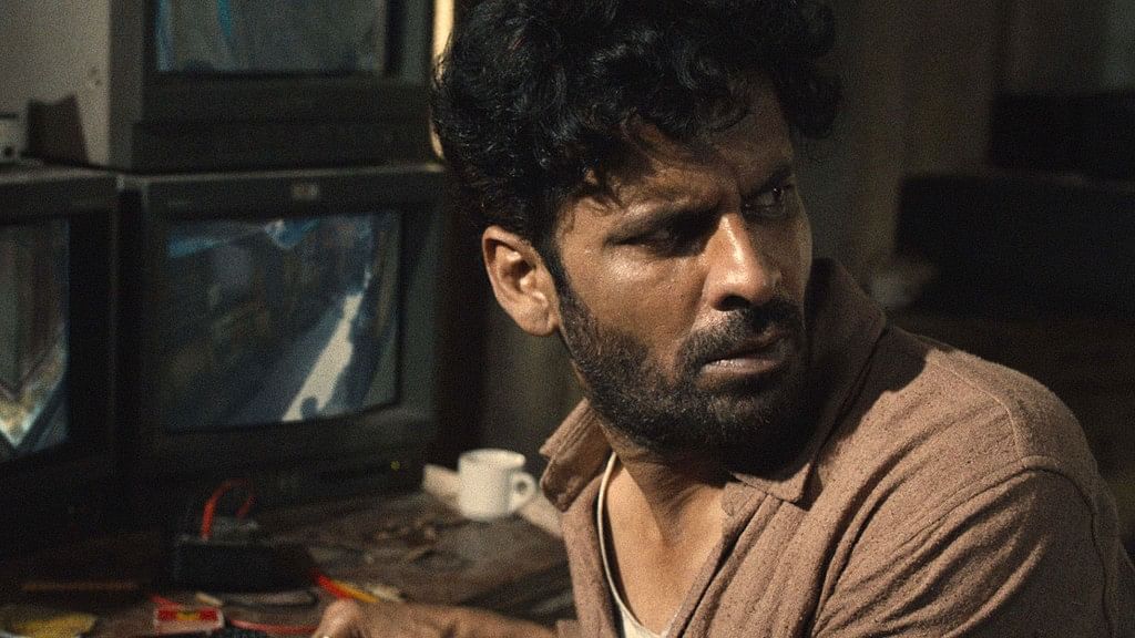 Manoj Bajpayee brings alive the pain and the tussle in <i>Gali Guleiyan.</i>