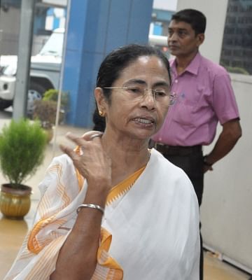 Howrah: West Bengal Chief Minister Mamata Banerjee talks to a media at Nabanna, in Howrah, West Bengal, on Sept 11, 2018. (Photo: IANS)