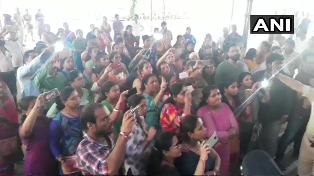 Angry parents staged a protest outside a school in Kandivali (West) following the alleged molestation of a Class 6 student by her senior.&nbsp;
