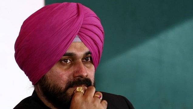 Punjab Cabinet Minister Navjot Singh Sidhu Thursday, 6 September released a CCTV footage, showing the police action on anti-sacrilege protesters at Kotkapura in 2015.