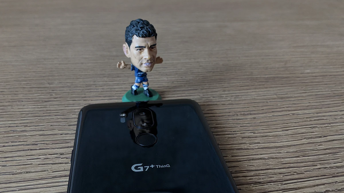 Diego Costa seems to like this phone. 