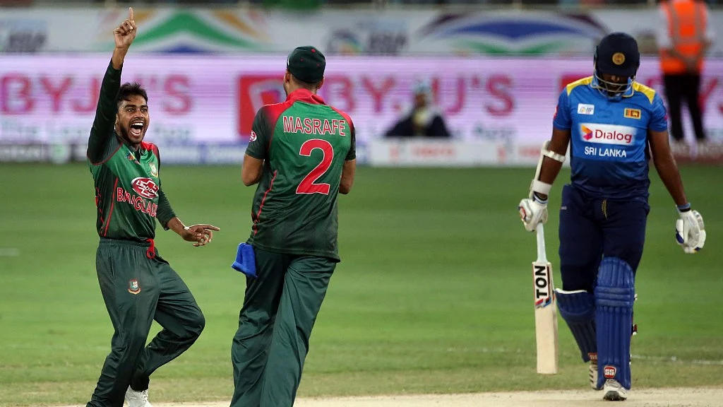 Sri Lanka were 42 for 4 after the first powerplay 10 overs.
