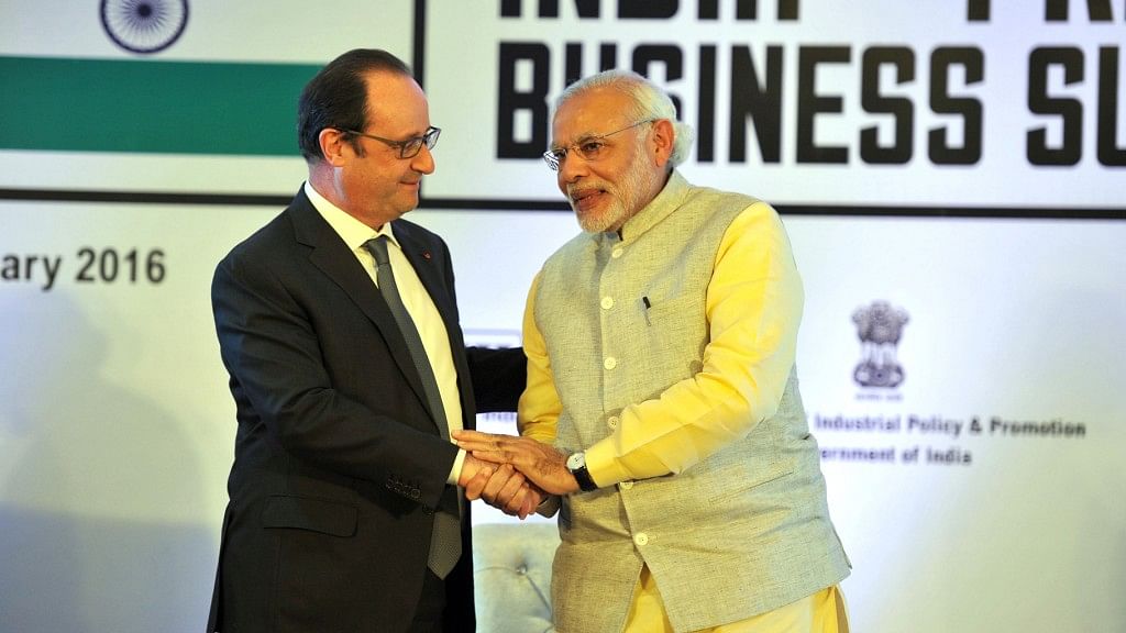 Indian Prime Minister Narendra Modi with French President Francois Hollande.&nbsp;