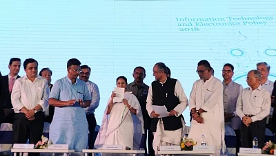 Kolkata: West Bengal Chief Minister Mamata Banerjee, Finance Minister Amit Mitra with others during the foundation stone laying ceremony of Bengal Silicon Valley Hub at Rajarhat in Kolkata on Aug 13, 2018. (Photo: IANS)