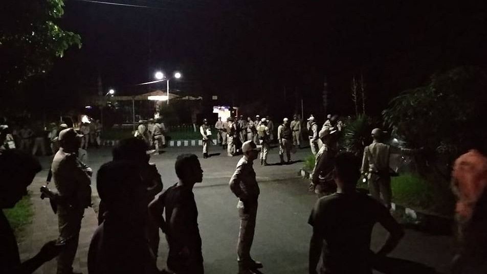 A team of police officers raided the Manipur University hostel and the residential quarters at around 1 am and took students and teachers into custody.