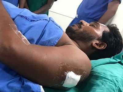 Jagan injured in attack at Vizag airport, TDP smells conspiracy