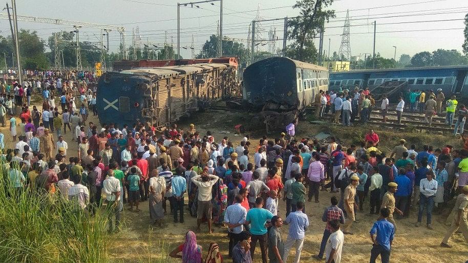 Nine coaches of New Farakka Express derailed near the Chandpur railway station in Uttar Pradesh’s Raebareli area.