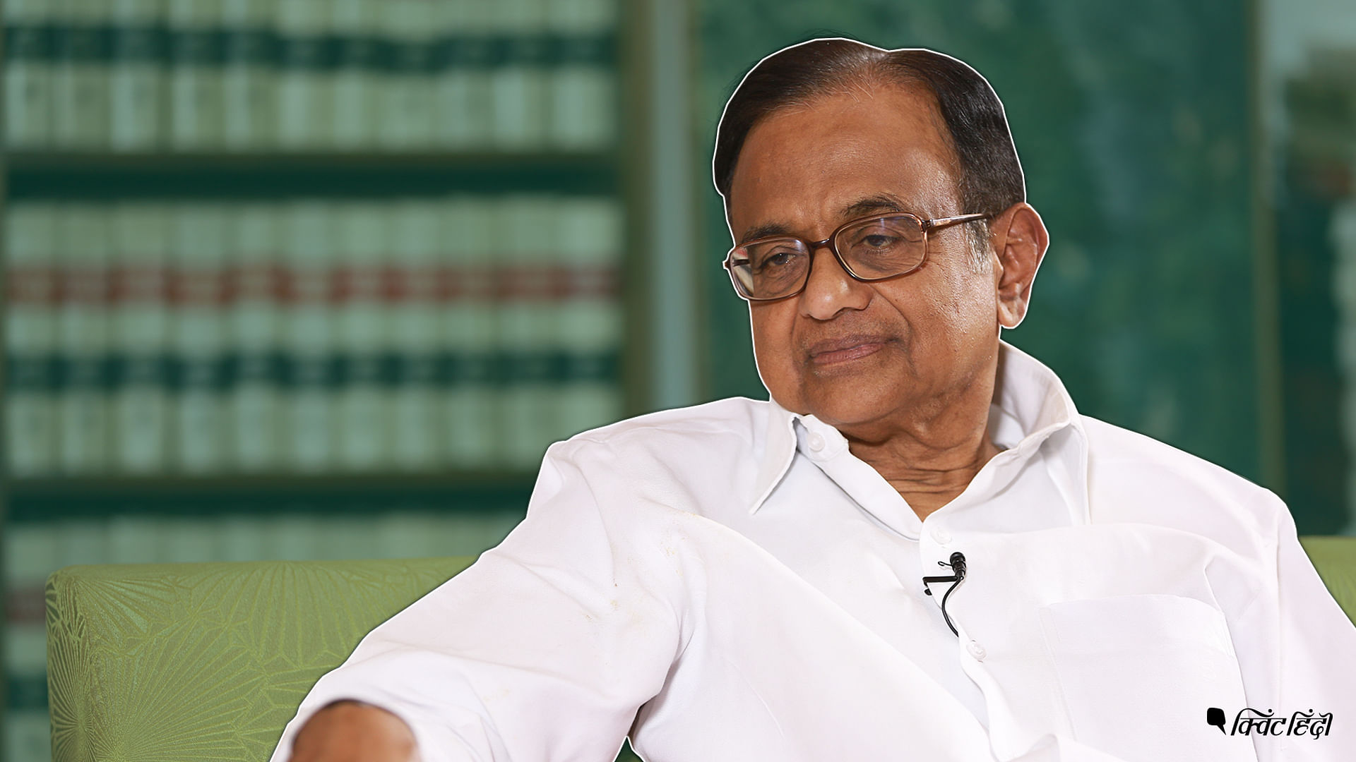 Former finance minister P Chidambaram has said that the key problem for the government in handling economic issues is the lack of economic experts while formulating policy.
