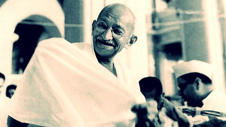 <div class="paragraphs"><p>Mahatma Gandhi</p></div>