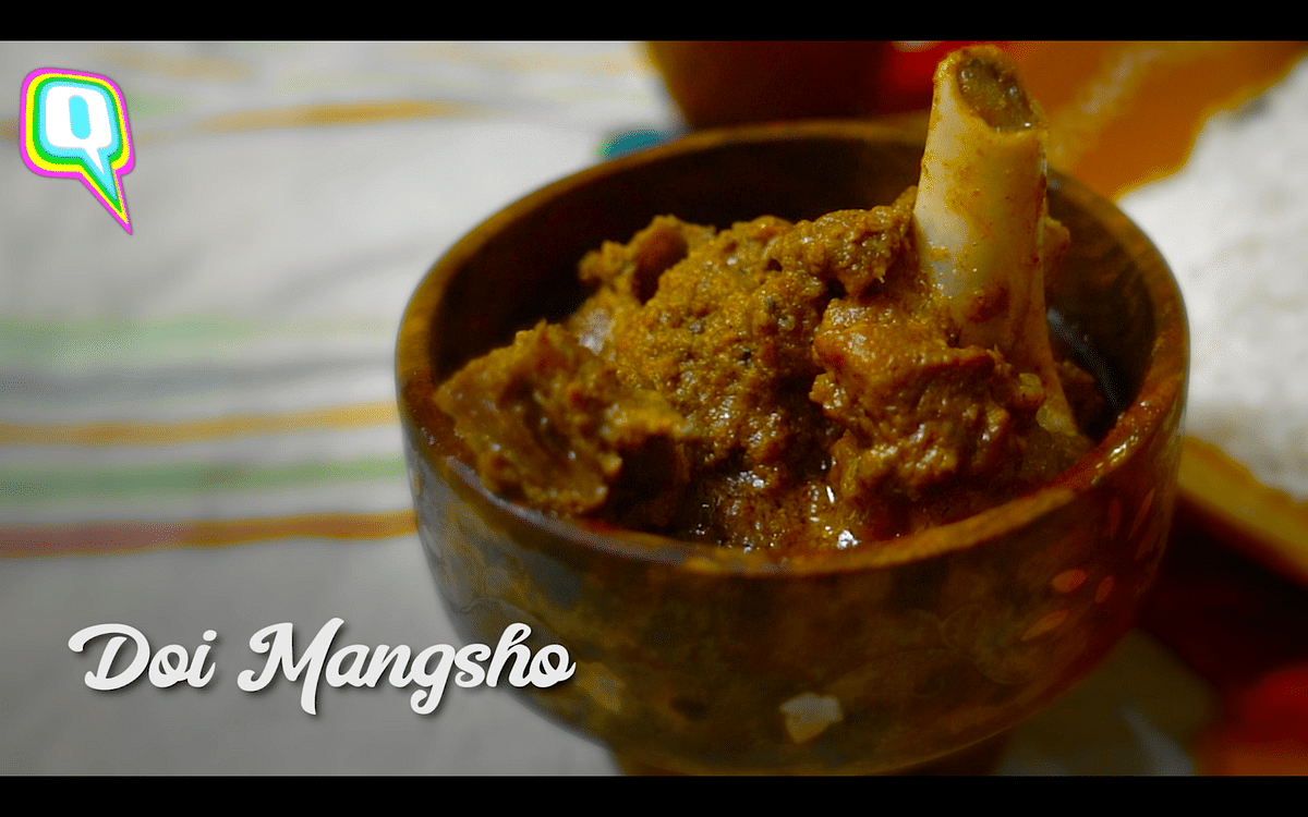 Your Durga Puja celebrations is incomplete without these Bengali dishes. 