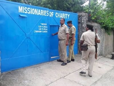 Ranchi: Police outside Missionaries of Charity in Ranchi on July 6, 2018. Two persons including a nun of the Missionaries of Charity established by Mother Teresa, have been arrested for selling children. Police interrogated the Charity head, sisters and other staff. One staffer was arrested on Wednesday night and the nun was arrested on Thursday. (Photo: IANS)