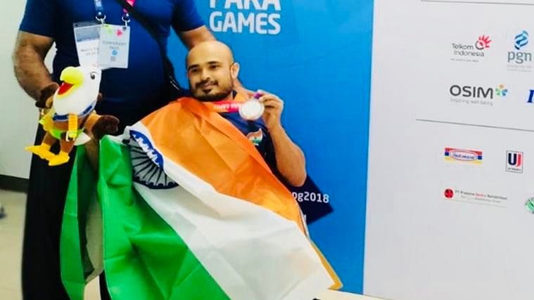 Farman Basha claimed the silver In the 49 kg men’s powerlifting event